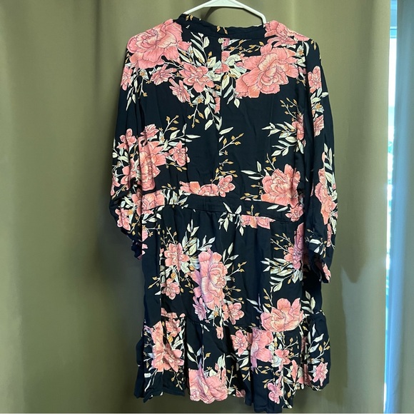 Billabong Navy Floral Dress with Pink and Cream Accents 3/4 Sleeve - Picture 6 of 8
